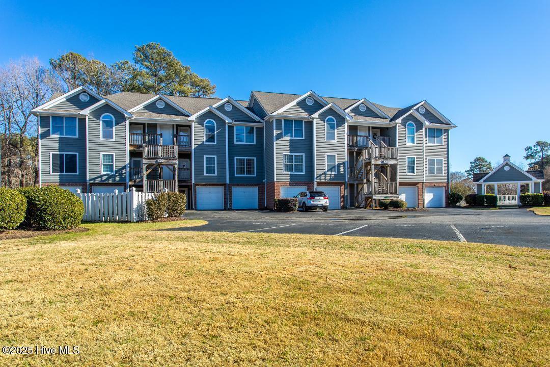 422 Albemarle Boulevard Apt 12c, Hertford, NC 27944 — photo 2