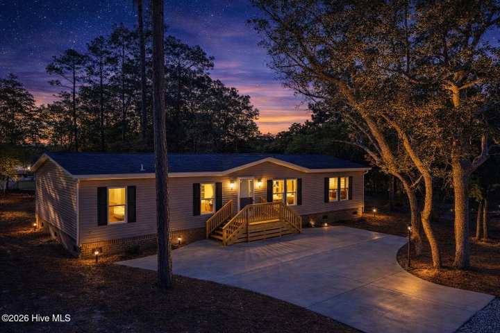3385 Marlin Drive SE image