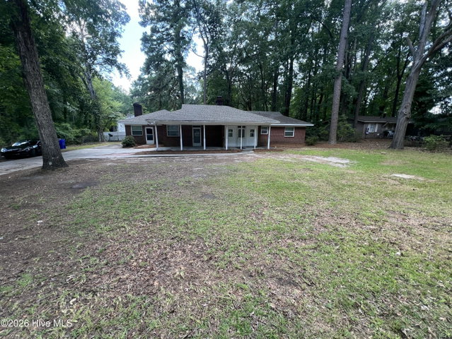 915 Greenville Boulevard SE, Greenville, NC 27834