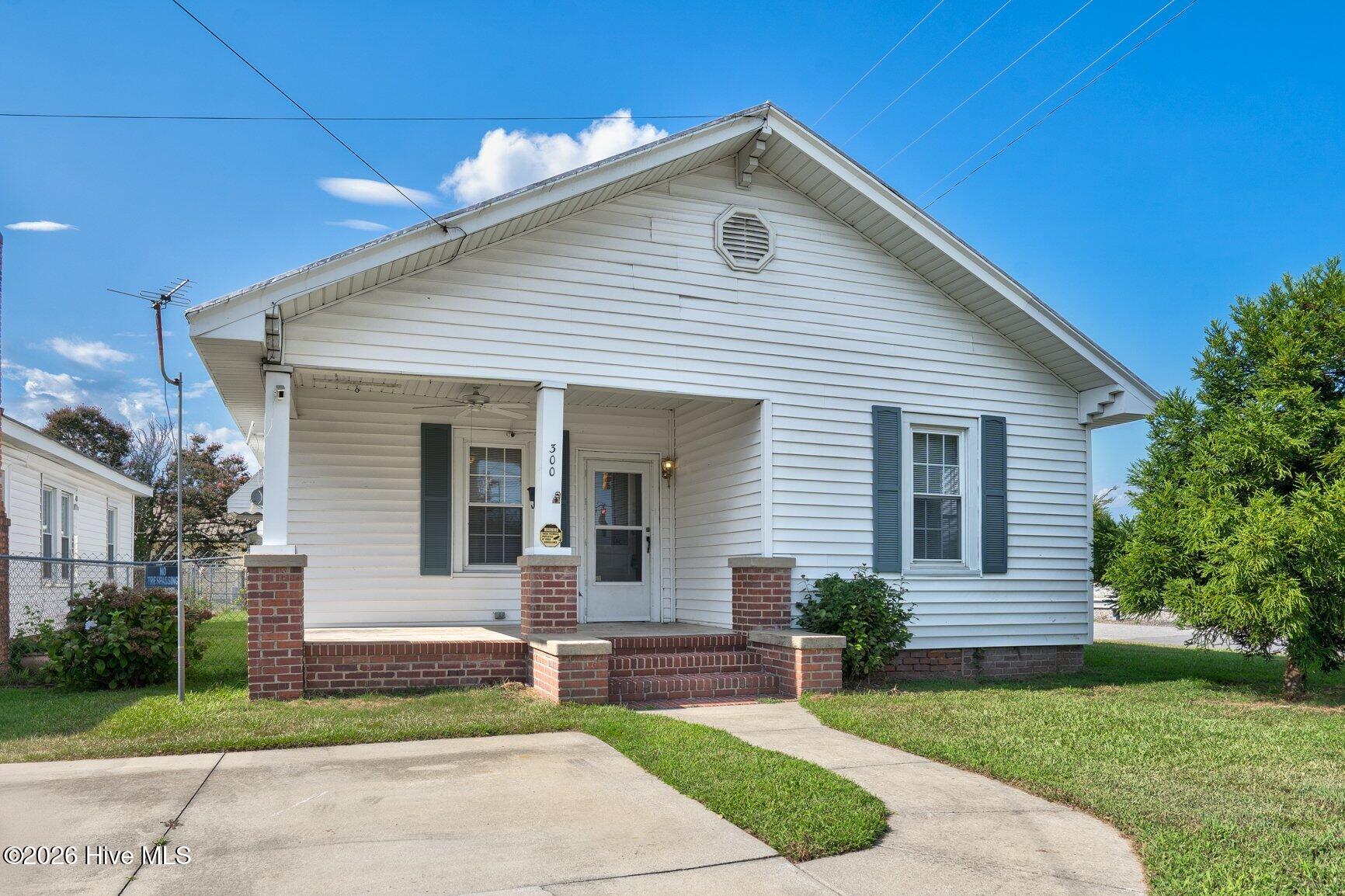 300 W Howard Avenue, Tarboro, NC 27886 — photo 3