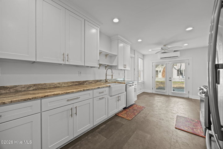 510 W 4th Street, Greenville, NC 27834 — photo 17