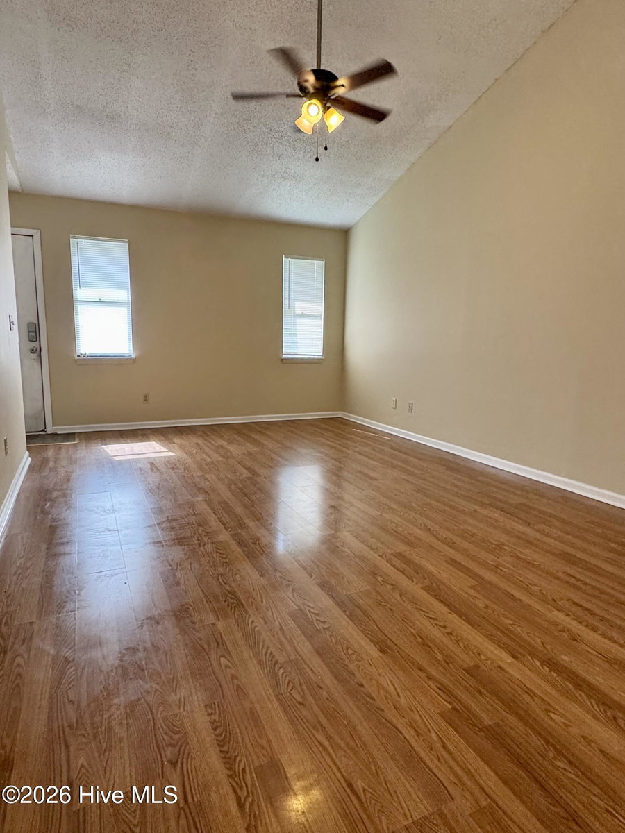 2107 E 3rd Street B, Greenville, NC 27858 — photo 2