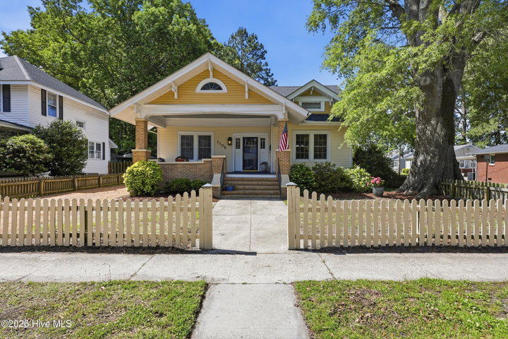 1105 W Church Street, Elizabeth City, NC 27909 — photo 2