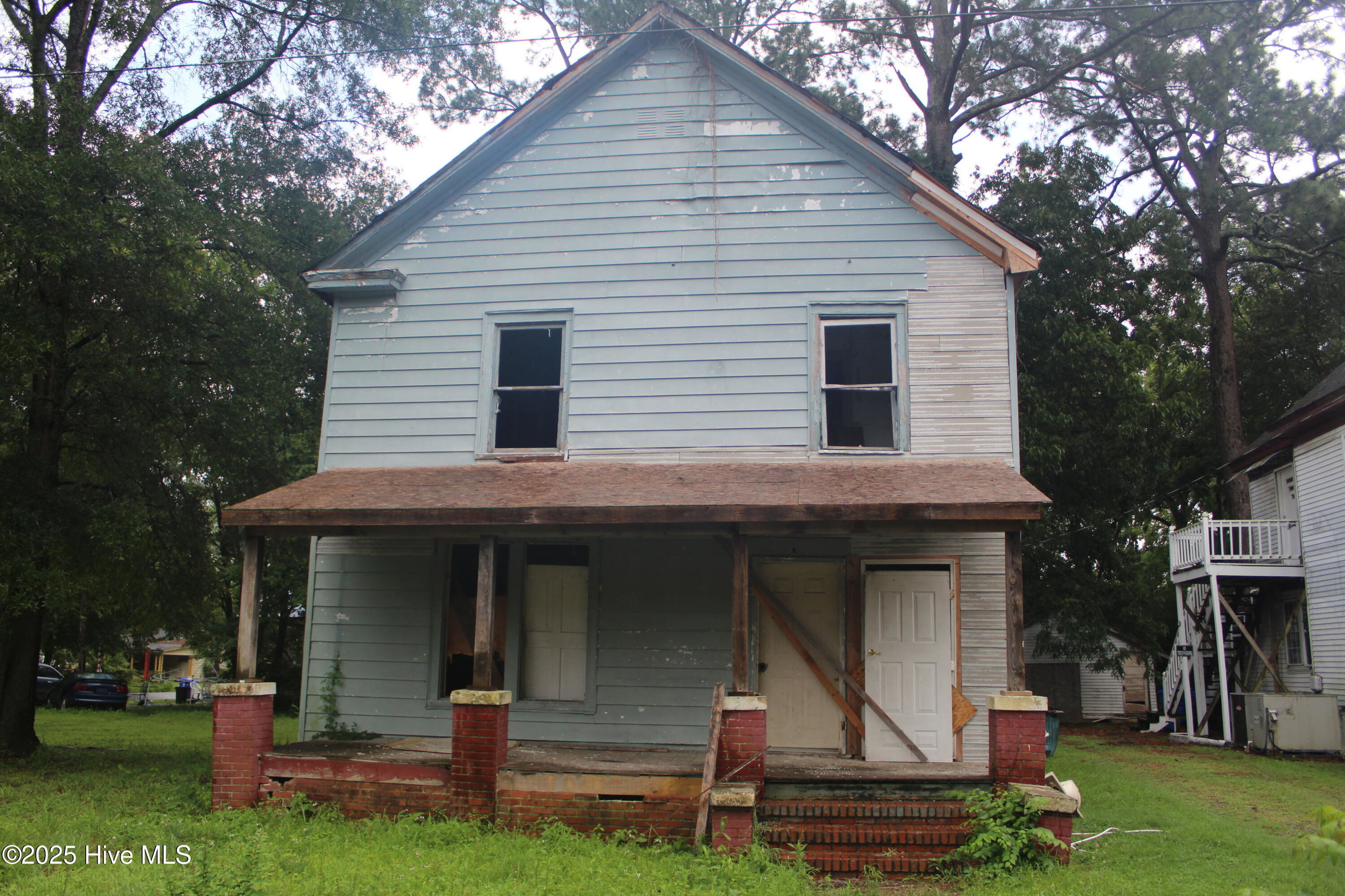 418 Mcglohon Street N, Ahoskie, NC 27910 — main photo
