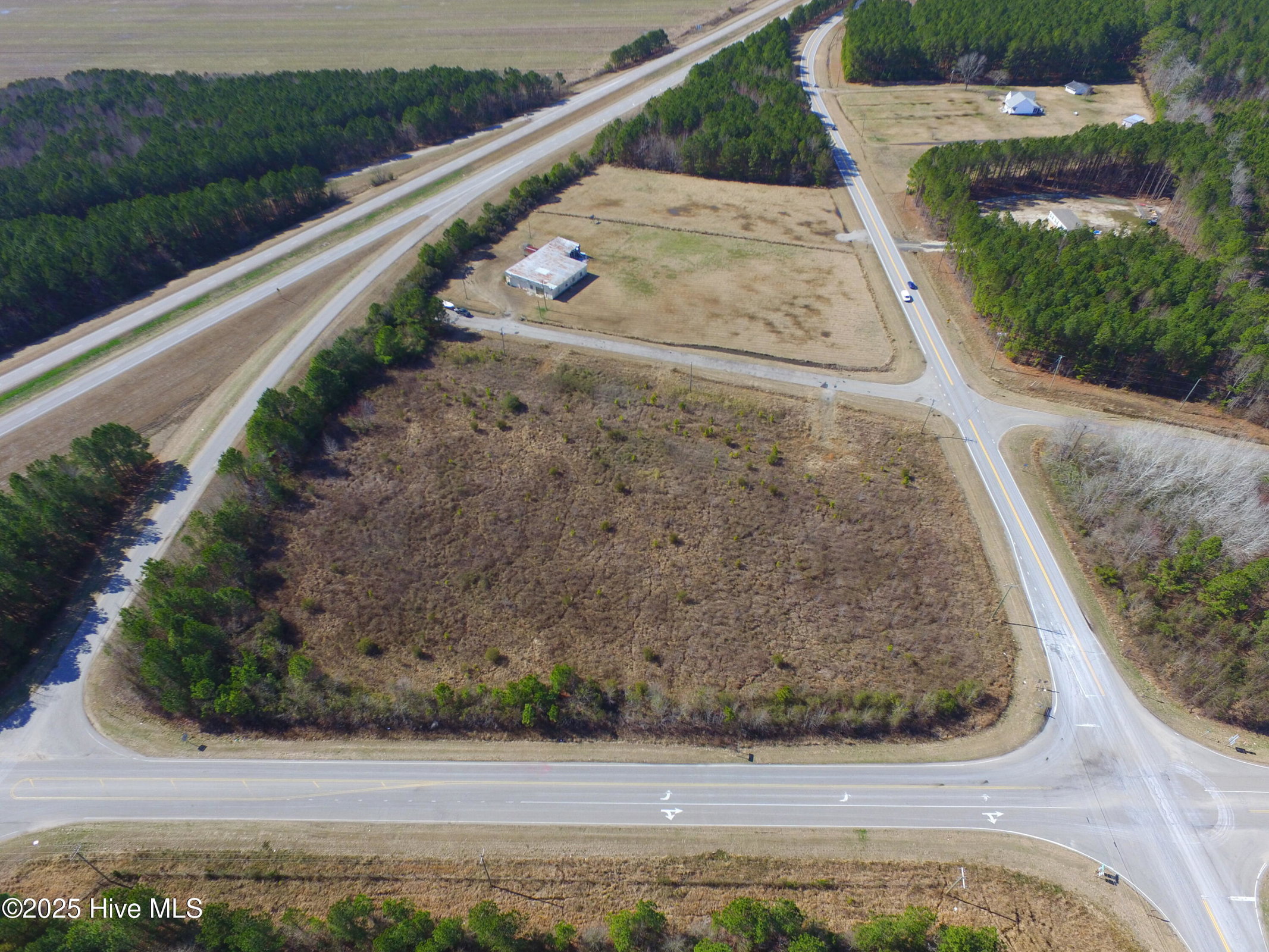 000 Scuppernog Road, Creswell, NC 27928 — main photo
