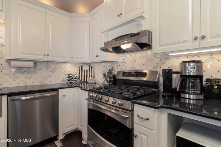 221 E Water Street, Edenton, NC 27932 — photo 10