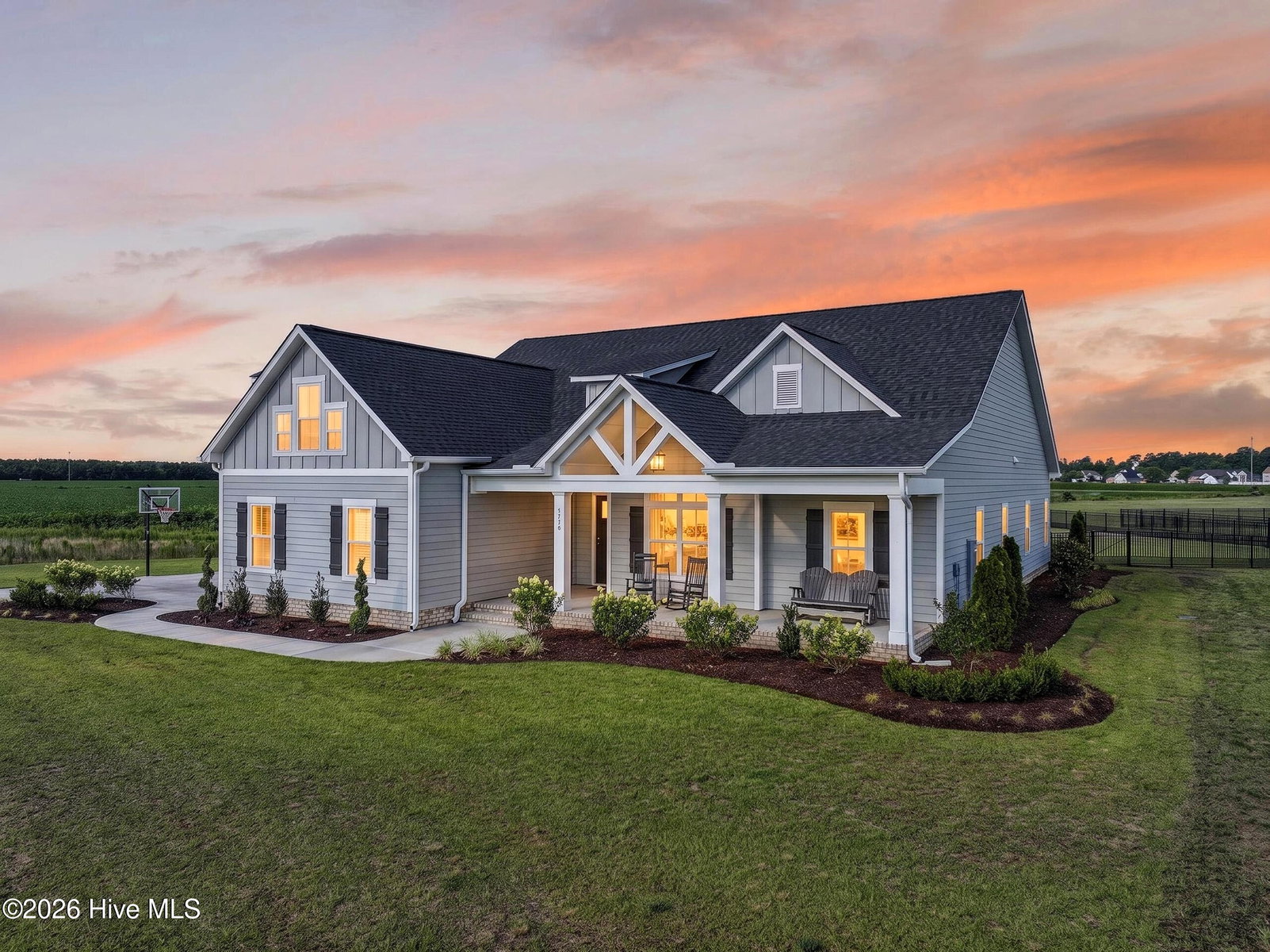 1116 Steele Drive, Grimesland, NC 27837 — photo 2