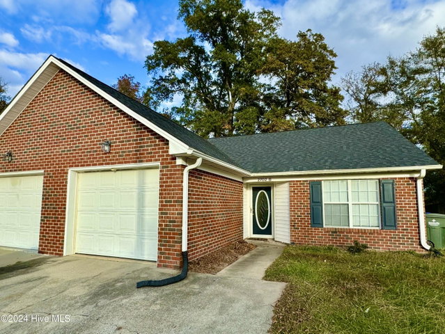 2702 Bluff View Drive B, Greenville, NC 27834