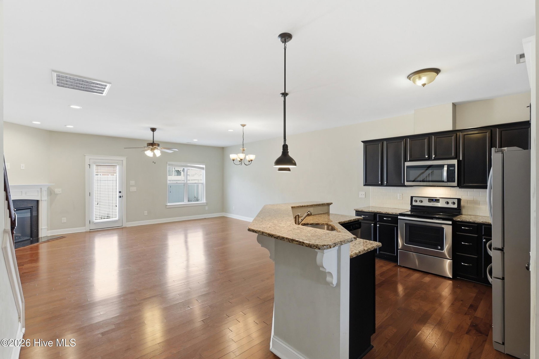 1808 Fox Den Way 2, Greenville, NC 27858 — photo 3