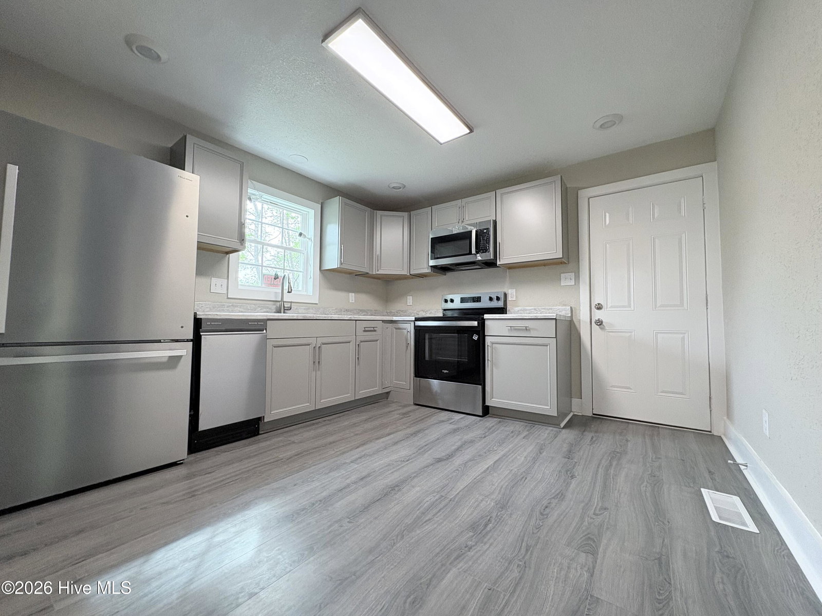 1111 Wood Street, Elizabeth City, NC 27909 — photo 3