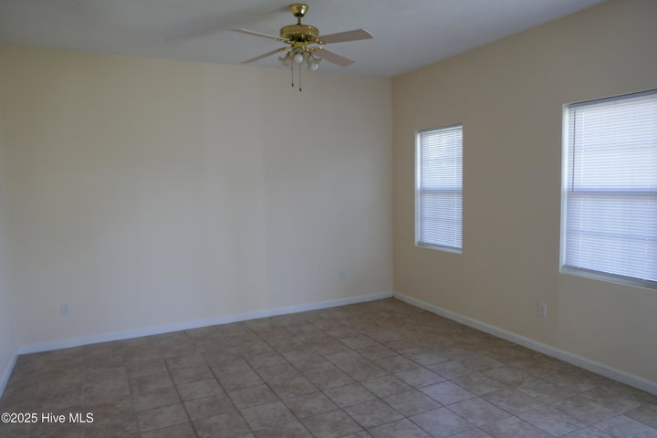 305 Speed Street, Elizabeth City, NC 27909 — photo 2