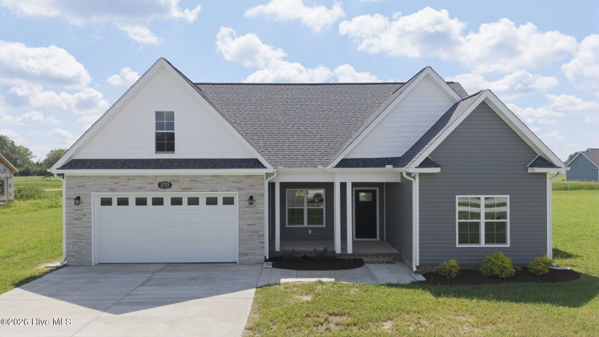 2753 Whitaker Glen Drive, Farmville, NC 27828