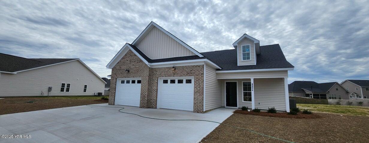 812 Sarah Rebecca Drive B, Greenville, NC 27834 — main photo
