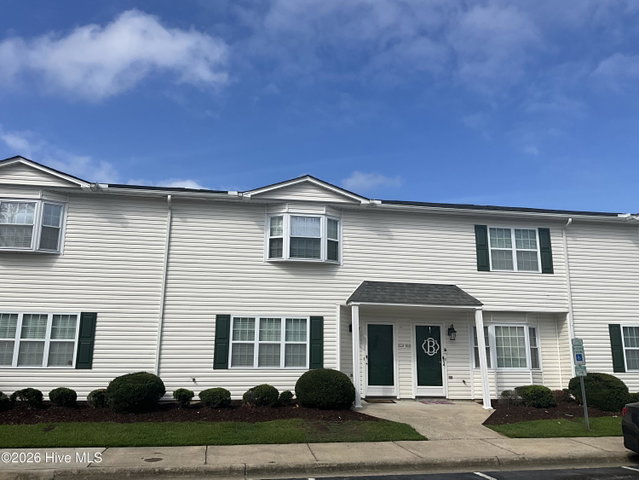 1222 Cross Creek Circle W3, Greenville, NC 27834