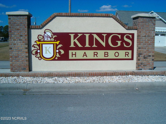 117 Camelot Drive image