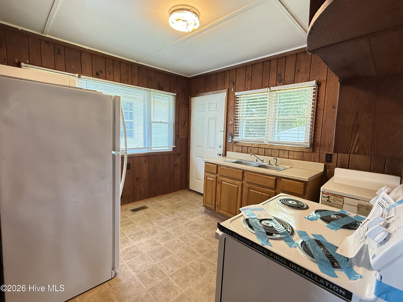 1011 Maple Street, Elizabeth City, NC 27909 — photo 4