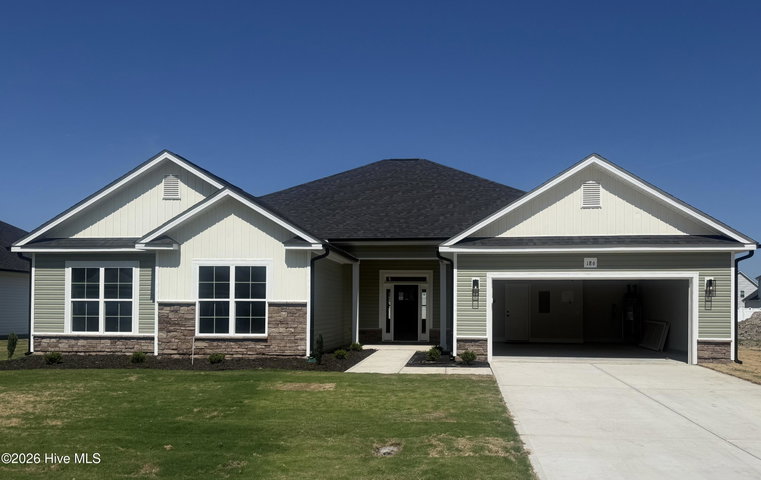 186 Seashore Street, Grimesland, NC 27837 — photo 1