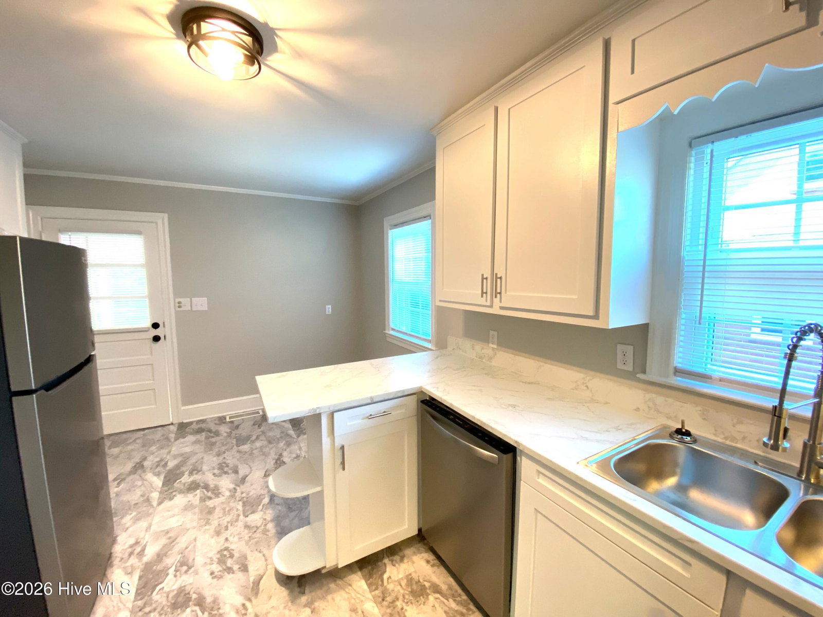 1710 S Elm Street, Greenville, NC 27858 — photo 5