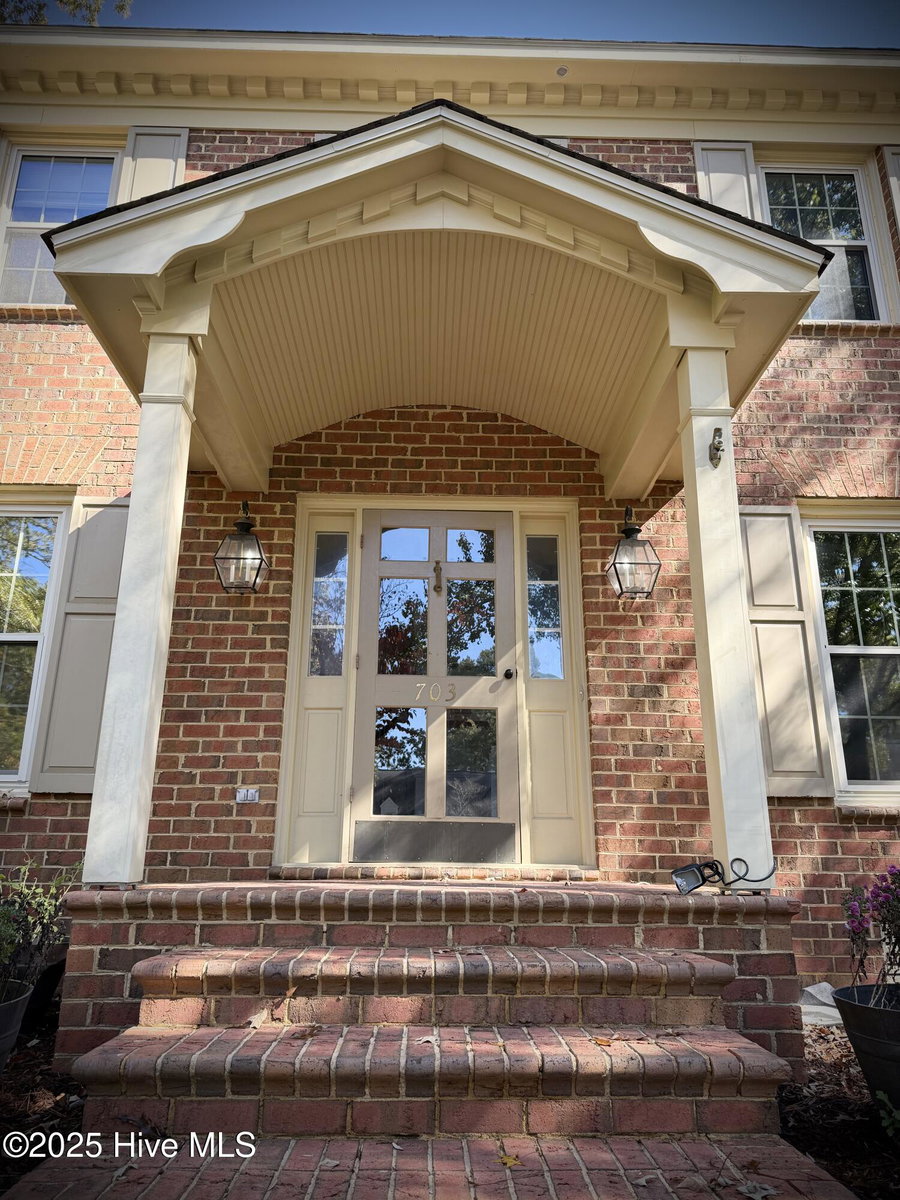 703 Daventry Drive, Greenville, NC 27858 — photo 5