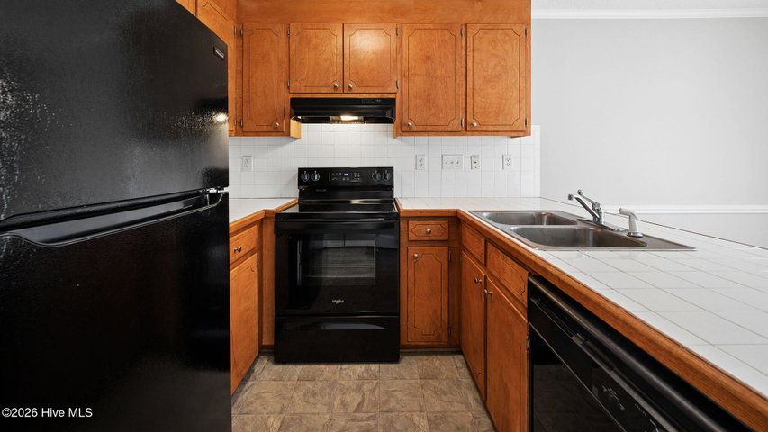 1201 Freeland Lane J8, Winterville, NC 28590 — photo 9