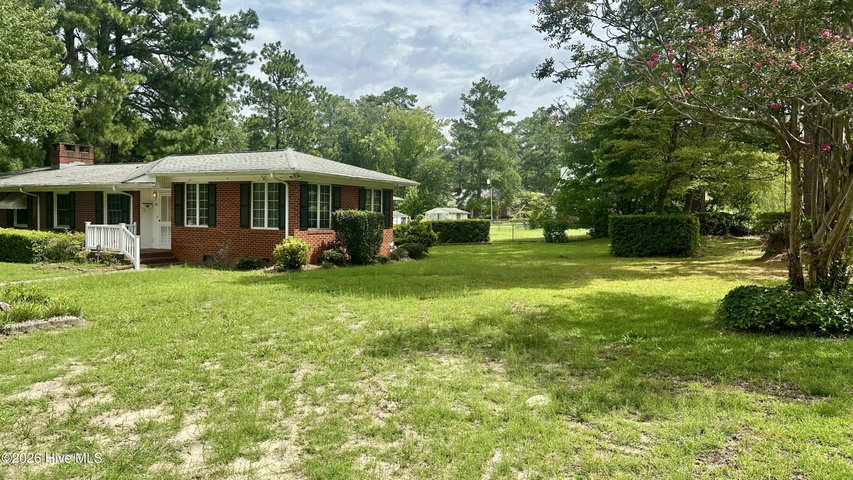 101 E Vance Street, Williamston, NC 27892 — photo 3