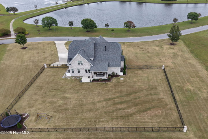 1357 Autumn Lakes Drive, Grimesland, NC 27837 — photo 6