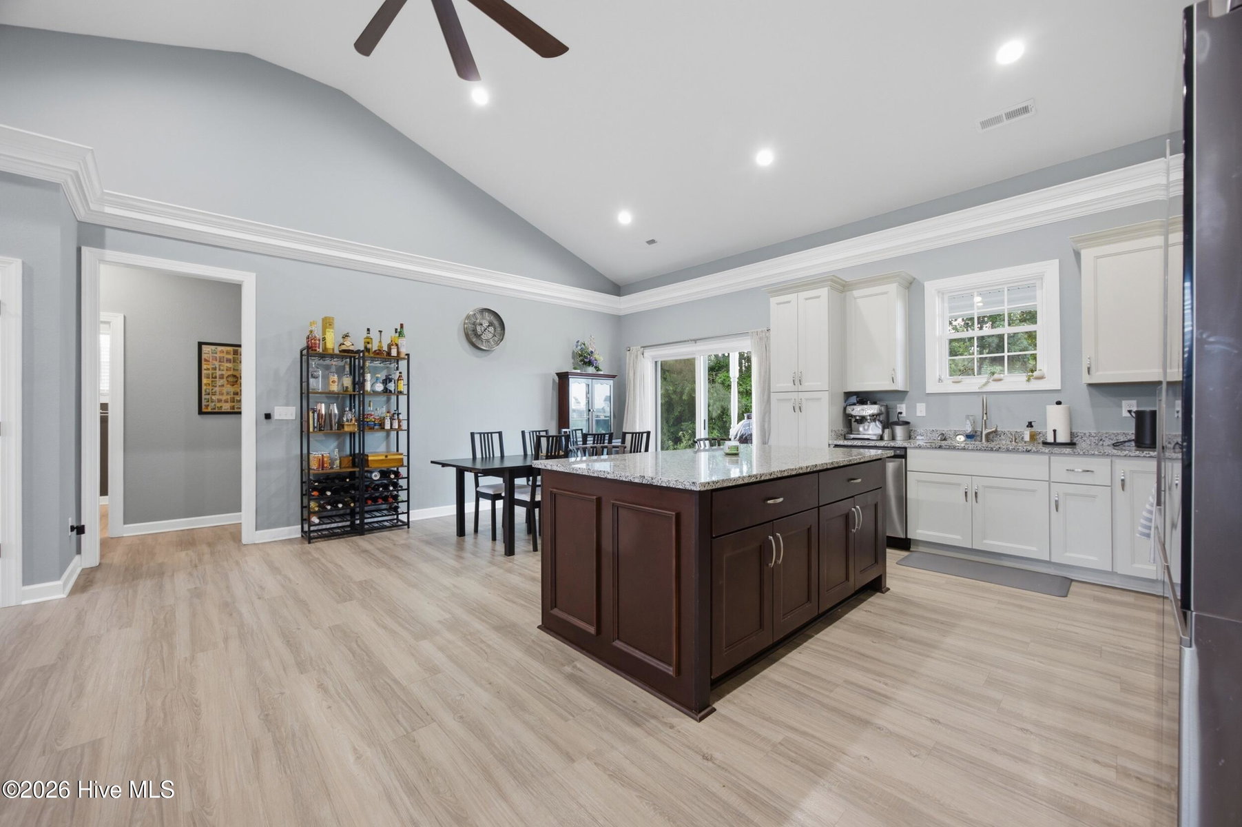 206 Pleasant Drive, Elizabeth City, NC 27909 — photo 2