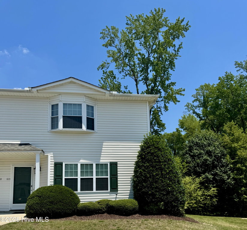 1225 Cross Creek Circle G7, Greenville, NC 27834
