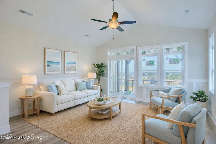 717 N New River Drive B image