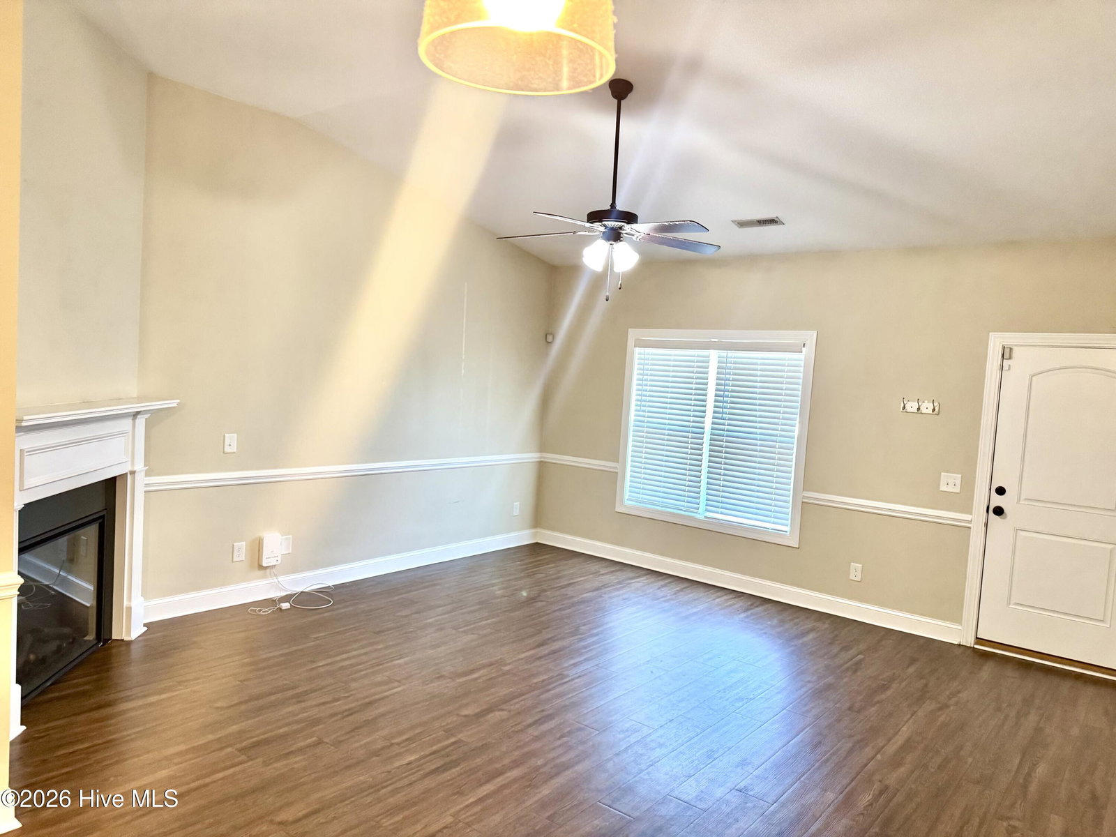 2301 Sweet Bay Drive B, Greenville, NC 27834 — photo 2