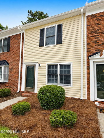 102 David Drive 18f, Greenville, NC 27858
