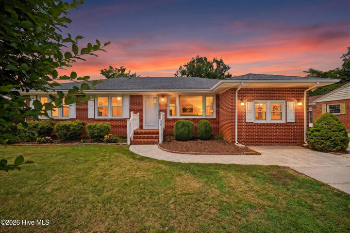 118 Rosewood Avenue, Elizabeth City, NC 27909 — photo 1