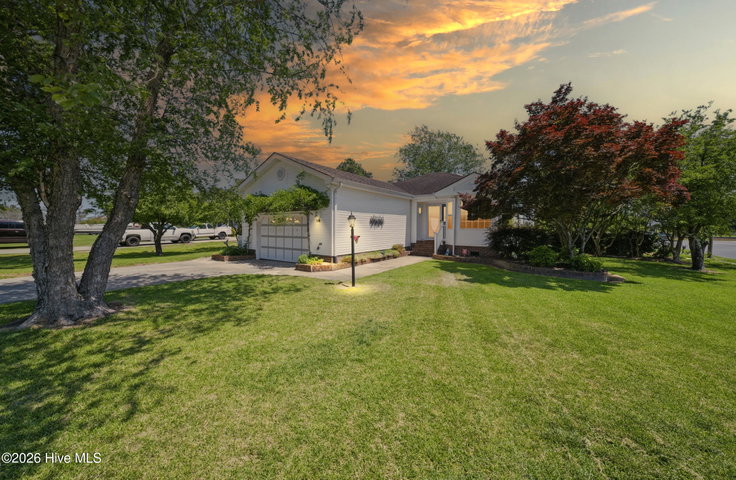 136 Simpson Road, Barco, NC 27917