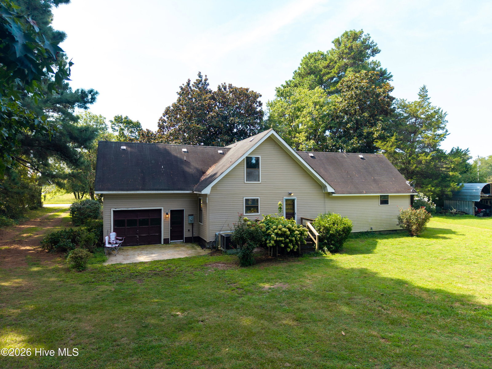 205 S End Road, Knotts Island, NC 27950 — photo 4