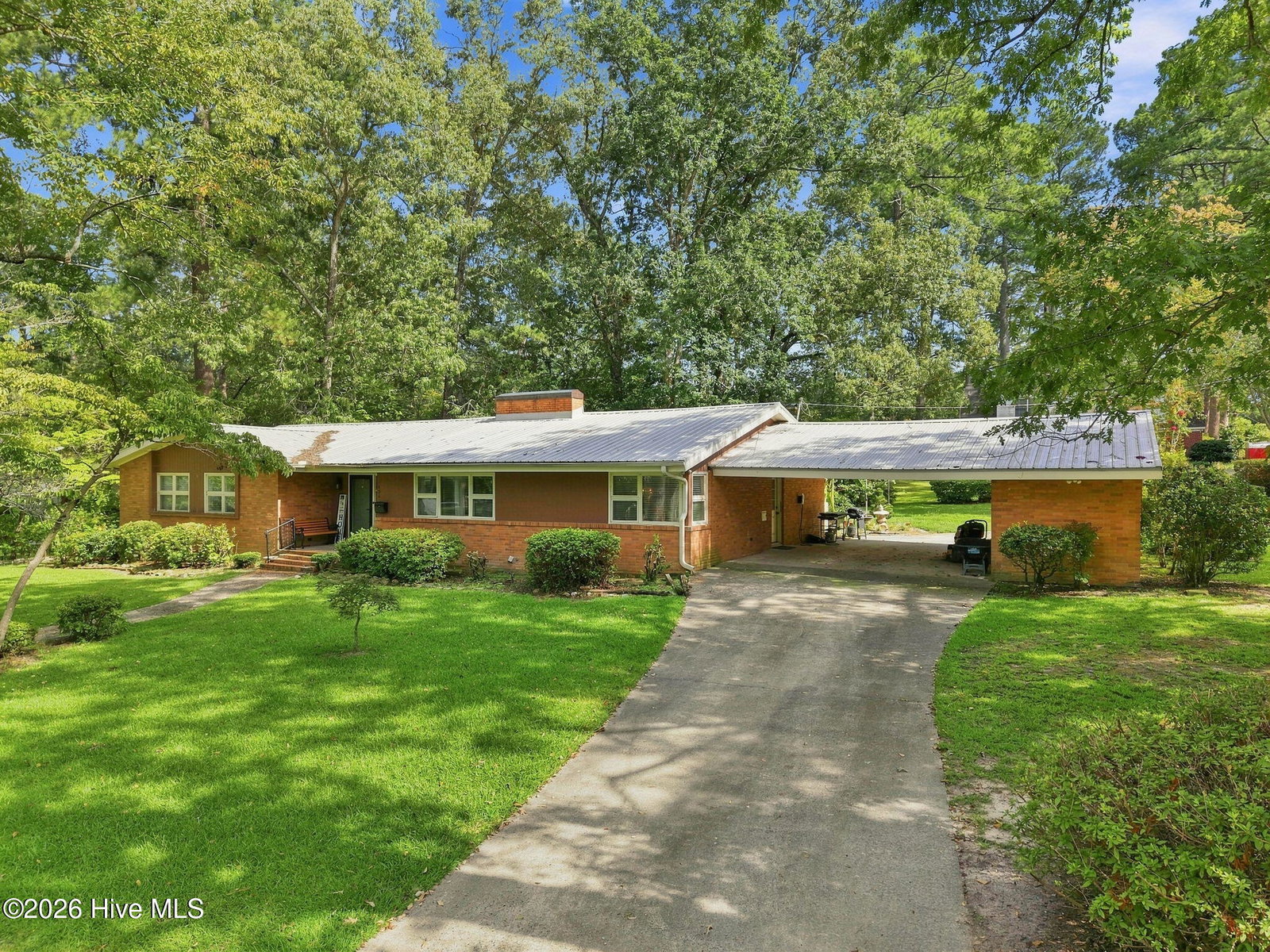 402 E Vance Street, Williamston, NC 27892 — photo 4