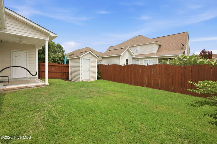 2012 Croyden Circle B, Greenville, NC 27834 — photo 10