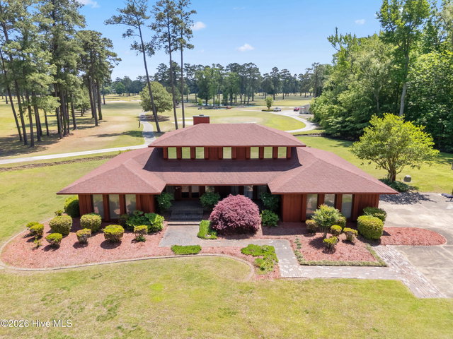 201 Country Club Drive, Elizabeth City, NC 27909