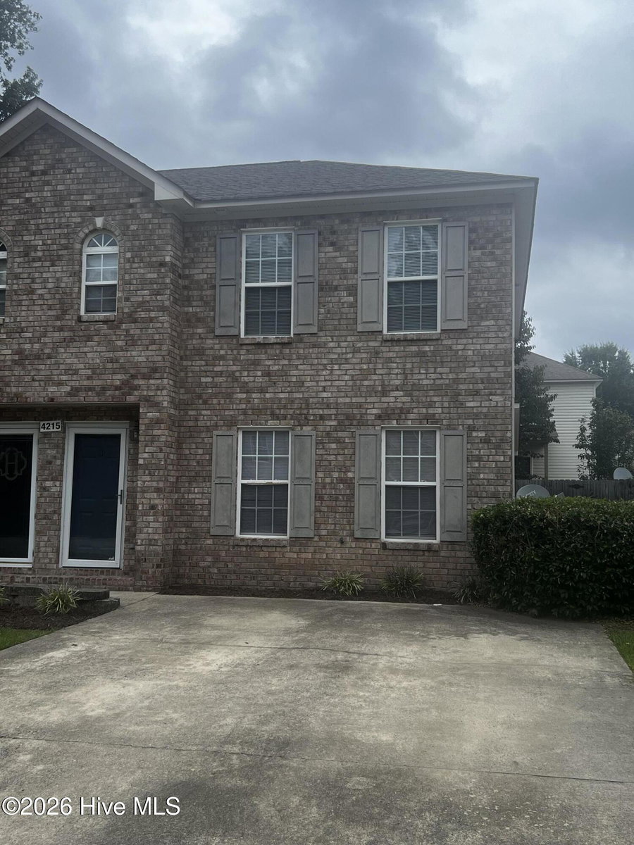 4215 Williamsbrook Lane B, Greenville, NC 27858 — photo 2