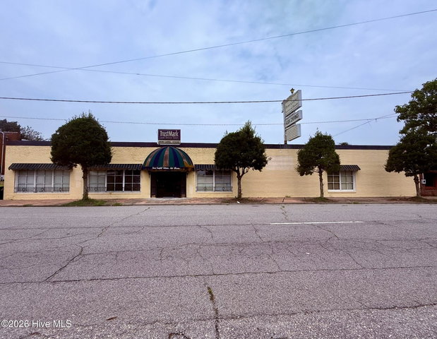 209 Washington Street, Williamston, NC 27892
