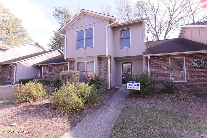 2007 Quail Ridge Road L, Greenville, NC 27858