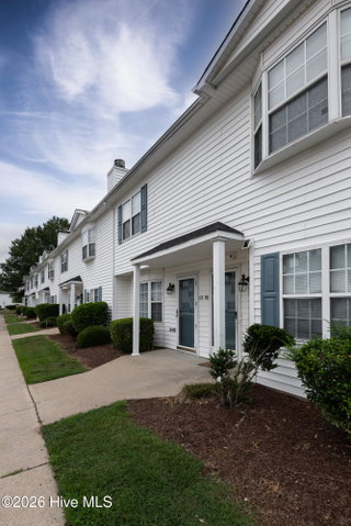 3923 S Sterling Pointe Drive Mm9, Winterville, NC 28590 — photo 4