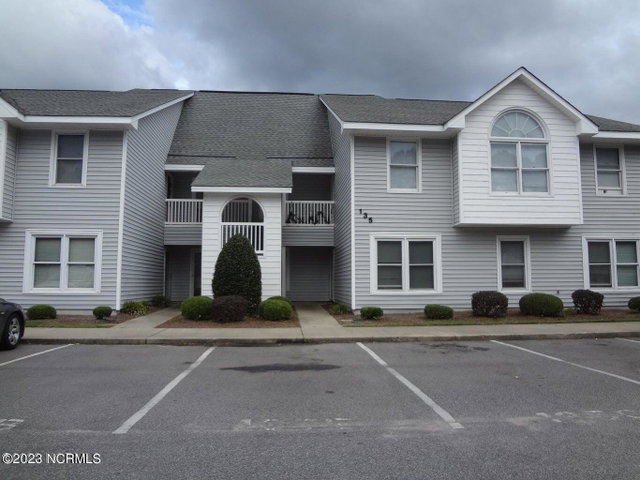 135 W Victoria Court B, Greenville, NC 27834