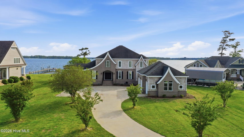 503 Pointe Vista Drive, Elizabeth City, NC 27909