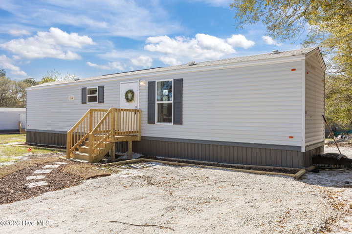 111 Woodpecker Road image
