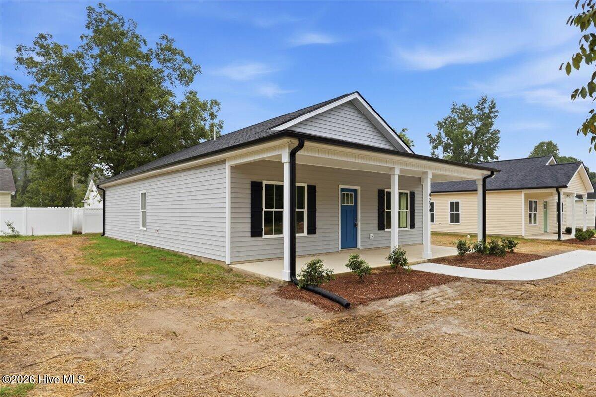 4274 Ellis Avenue, Farmville, NC 27828 — photo 2