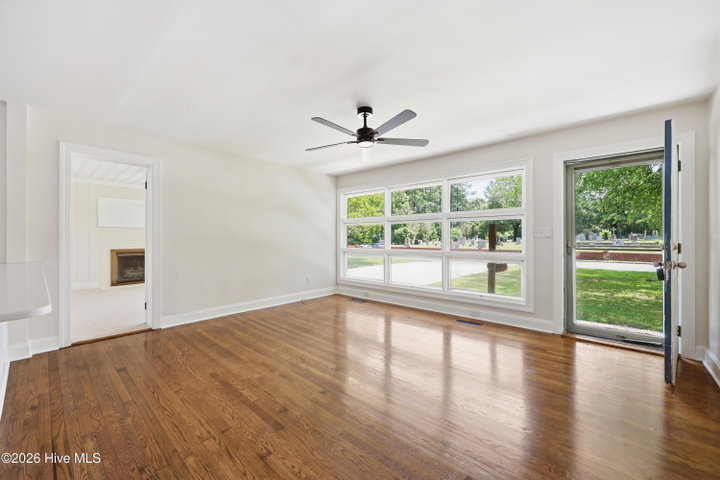 3222 North Contentnea Street, Farmville, NC 27828 — photo 10