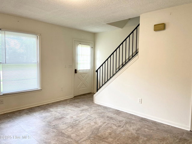 606 W Church Street, Elizabeth City, NC 27909 — photo 3