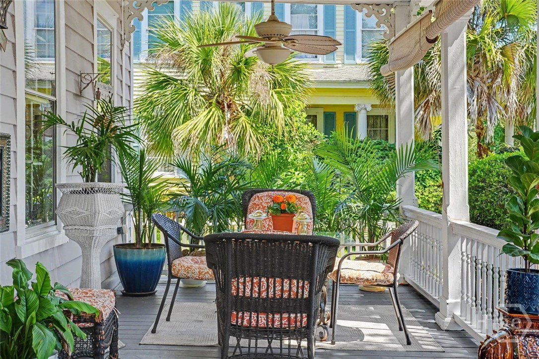 209 Osborne Street — photo 2