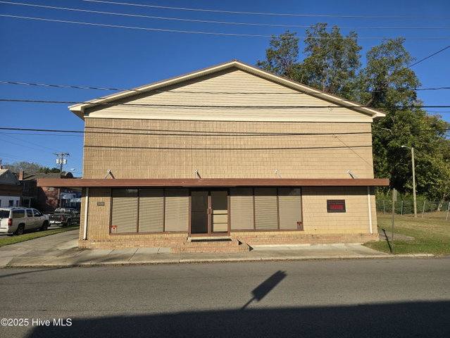 300 Maple Street N, Ahoskie, NC 27910