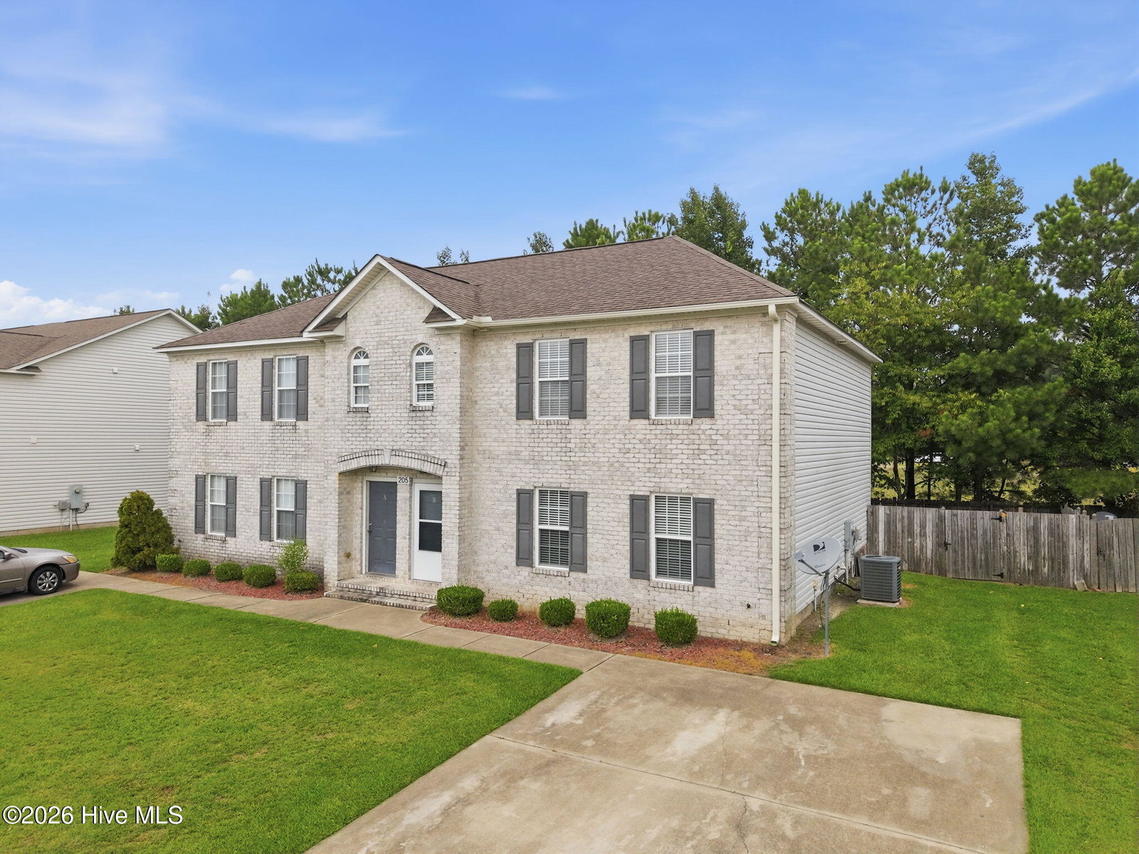 205 South Pointe Drive B, Winterville, NC 28590 — photo 2